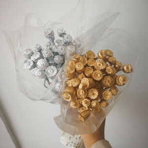 ドライフラワーバンチゴールドとシルバーカラーの花 - Product Image 3