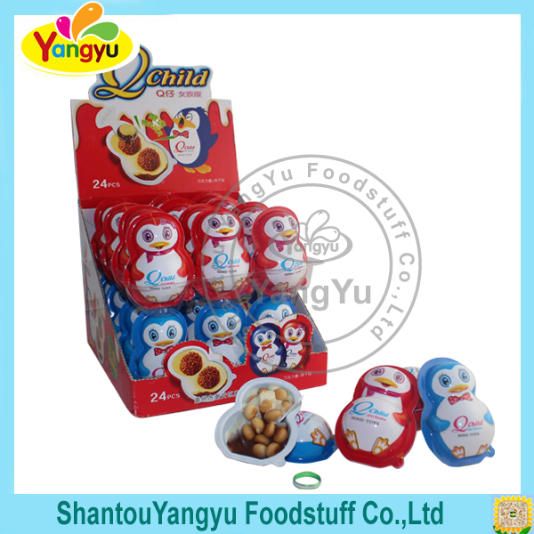 Печенье с шоколадным покрытием в виде пингвина