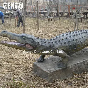 Outdoor vivid fiberglass alligator for sale