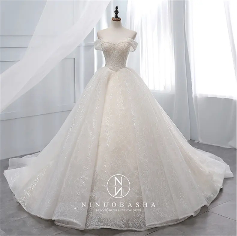 New Simple and Off-Shoulder Crystal Large Train Skinny Temperament Elegant Wedding Dress Bridal Gown