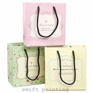 Impresa Terciopelo famosa marca de <span class=keywords><strong>san</strong></span> valentín de Papel de Embalaje bolsa de papel con laminación del lustre - Product Image 1