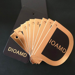 Thời trang mẫu miễn phí thiết kế mới tái chế nhãn dập nổi treo Tag Quà tặng đặc biệt chuỗi PVC hangtags cho quần áo logo riêng - Product Image 5