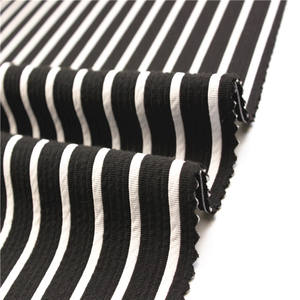 Tela jacquard de poliéster suave y económica con rayas blancas y negras para prendas de mujer, 2026 - Product Image 5