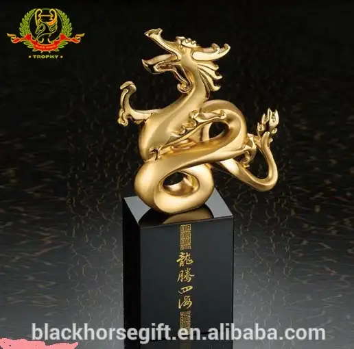Современный китайский дракон, офисное украшение, золотистый дракон, скульптура, трофей с хрустальной основой