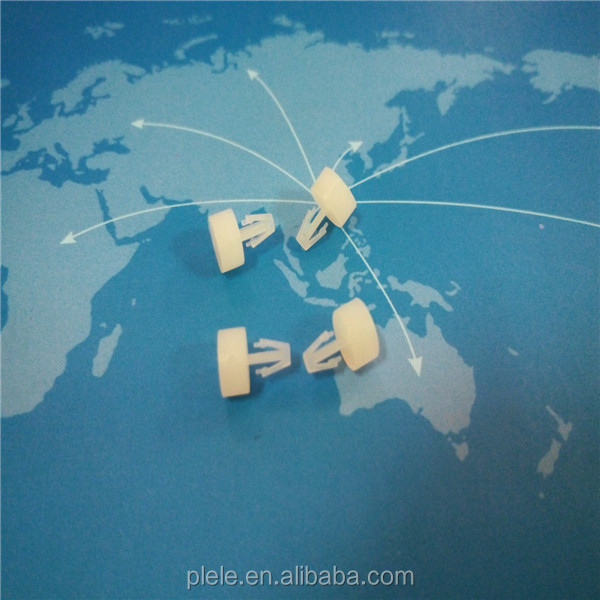 Пластиковая стойка для печатной платы