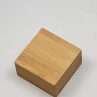 Petite boîte en bois avec serrure magnétique