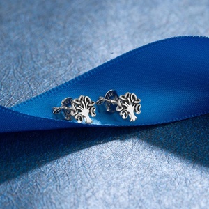 925 Sterling Silver Celtic <span class=keywords><strong>albero</strong></span> <span class=keywords><strong>della</strong></span> <span class=keywords><strong>vita</strong></span> trasparente Piccolo Orecchio Viti Prigioniere dell'orecchino - Product Image 4