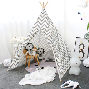 Niño al aire libre suave <span class=keywords><strong>casa</strong></span> evento con tobogán postes de madera carpas tipi camping tienda tipi - Product Image 5