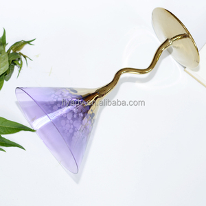 Tige spéciale en <span class=keywords><strong>verre</strong></span> à <span class=keywords><strong>Martini</strong></span> avec tige torsadée, pour le mariage, la meilleure vente - Product Image 3