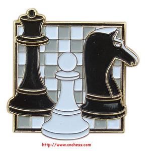 Alfiler de caballero y torre de ajedrez dorado - Product Image 6
