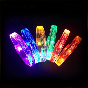 Vòng Đeo Tay Thông Minh LED Kích Hoạt Âm Thanh Tùy Chỉnh Vòng Đeo Tay Bằng Sợi Quang TPU Vòng Đeo Tay Nam, Vòng Đeo Tay Đám Cưới X Vòng Đeo Tay Điện - Product Image 1