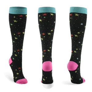 Красочные звезды рождественские носки компрессионные медицинские Оптовые баскетбольные Носки