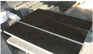 <span class=keywords><strong>Prix</strong></span> au mètre carré des dalles de granit noir de qualité supérieure G684 chinois de 15 mm à 20 mm d'épaisseur - Product Image 3