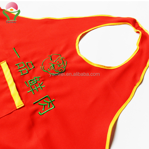 2026 <span class=keywords><strong>Delantal</strong></span> de trabajador bordado de polialgodón rojo <span class=keywords><strong>gabardina</strong></span> personalizado promocional - Product Image 2