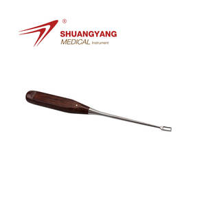 Arete de instrumentos quirúrgicos, cureta con agujero cuadrado - Product Image 1