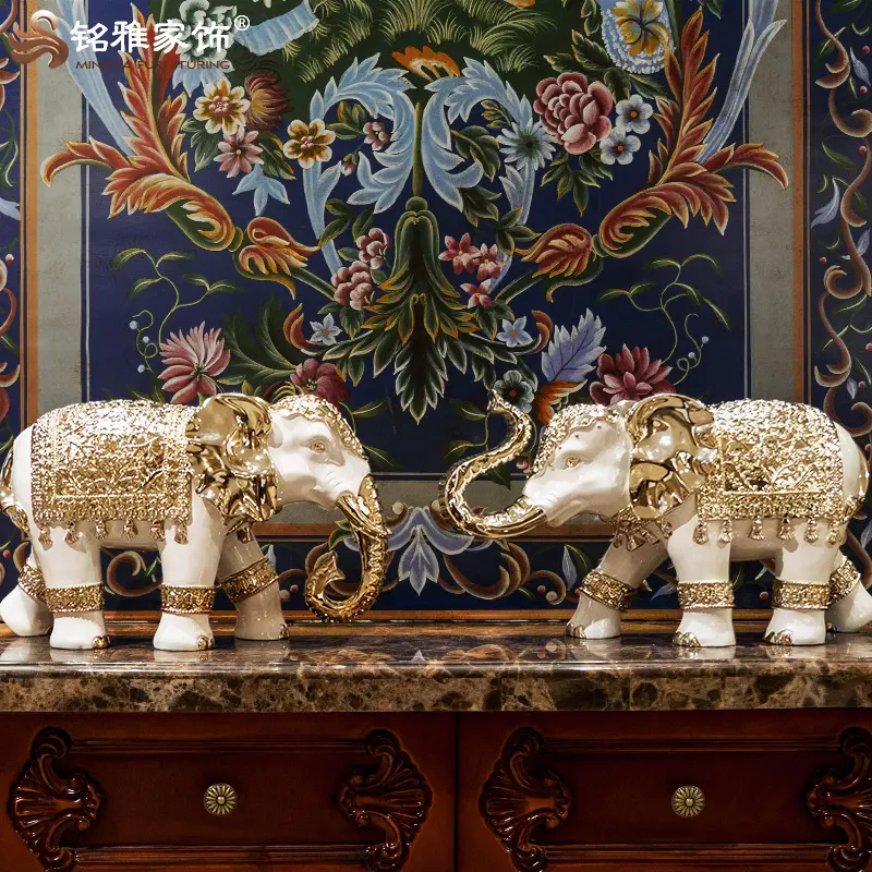 Groothandel china briljante kwaliteit thuis ornament grote gouden olifant standbeelden hars