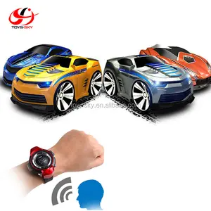 Toysky juguetes 2,4G Control de voz coche de juguete motor reloj inteligente de Control remoto para los niños