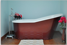 Baignoire vintage en fonte émaillée blanche avec jupe - Product Image 2