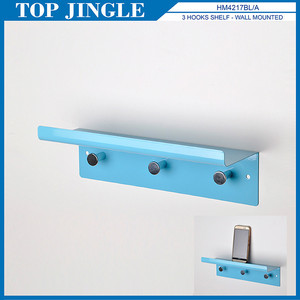 Colgador de ropa expandible de montaje en pared blanco plegable con clase - Product Image 3