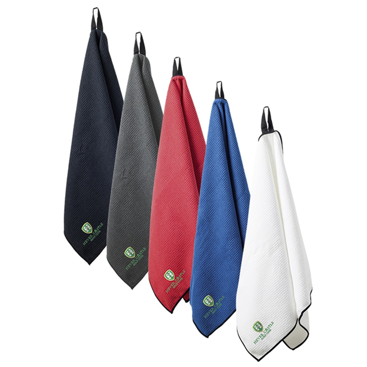 Черное полотенце для гольфа из микрофибры с вафельным плетением