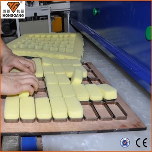 Máquina de troquelado de espuma de poliuretano, fabricante de cuatro columnas hidráulicas - Product Image 4