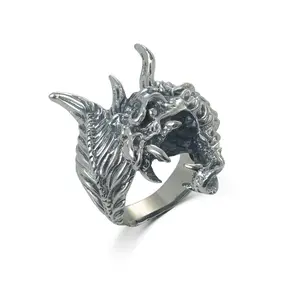 Мужское кольцо с драконом из серебра 925 пробы с натуральным камнем и красными глазами