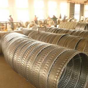 <span class=keywords><strong>Alambre</strong></span> de Púas de Acero BTO-22 CBT-65 de Alta Calidad, Fácil de Instalar - Product Image 2