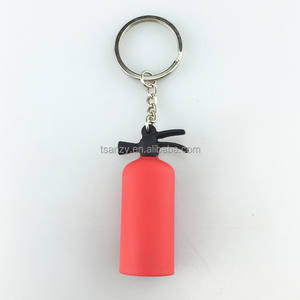 พวงกุญแจคาราไบเนอร์พร้อมที่ใส่กุญแจรูปถังดับเพลิงพีวีซีนิ่มพิมพ์โลโก้ตามสั่งแบบ 3 มิติ สำหรับโปรโมชั่น - Product Image 3