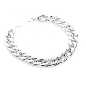Collier de <span class=keywords><strong>chien</strong></span> charmant et cool en plastique plaqué or, collier de chaîne de luxe, accessoires pour animaux de compagnie, collier pour chiens et chats, vente en gros - Product Image 5