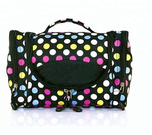 Léger Hanging Toilette Voyage Sac Maquillage Organisateur Cosmétique sac avec Plusieurs Compartiments dans Polka Dot - Product Image 1