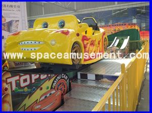 el espacio de atracciones de compras centro comercial de divertidos juegos de paseo para niños eléctrico mini coche volador - Product Image 1
