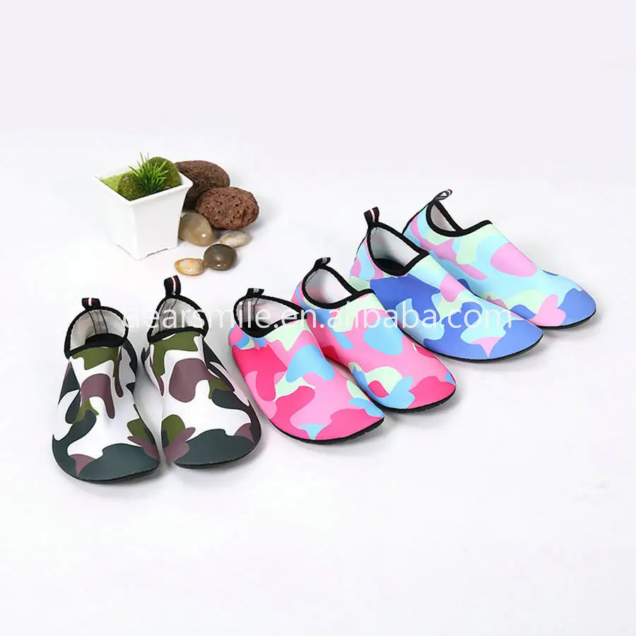 Wholesale unisex beach aqua shoes rubber beach shoes quick dry