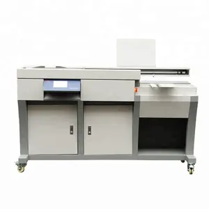 Sayısal kontrol otomatik sıcak eriyik kağıt not defteri katlanır laminasyon yapışkanlı ciltleme makinesi