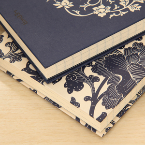 New Custom Design Delicato Camellia Style Notebook Con Speciale Logo In Metallo
