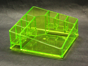 Porte-boucle d'oreille simple en forme de rectangle incliné vert - Product Image 2