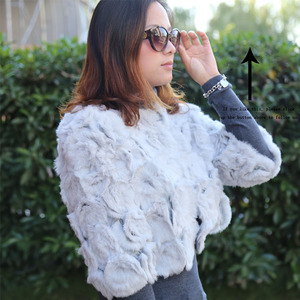 Nouveaux manteaux de fourrure de lapin véritable <span class=keywords><strong>Trench</strong></span> à col rond en tricot rose de conception en gros - Product Image 4