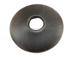 Raccord de tuyau en fer Sure Grip de 1/2 pouce, chromé, à bride peu profonde, haute visibilité et durabilité - Product Image 2