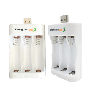 Высокое качество 3 отдельных <span class=keywords><strong>NiCd</strong></span> <span class=keywords><strong>NiMH</strong></span> батареи usb зарядное устройство для общего AA или AAA батареи производитель - Product Image 1