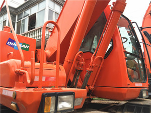 Excavadora de Ruedas Doosan DH210 Usada en Buen Estado, Excavadora Doosan DH210W - Product Image 5