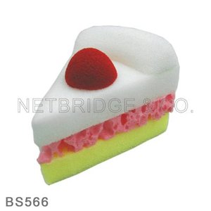 Cake shaped body bath sponge - Product Image 1