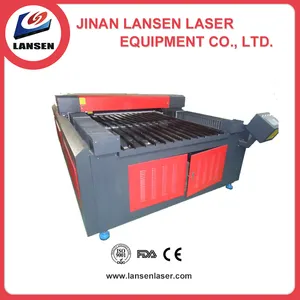 Ampiamente usato su larga scala 150 W tubo del laser del Co2 legno laser acrilico macchine da taglio