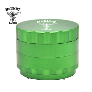 Molino de Hierbas HORNET de 4 Capas, Metálico, 63 mm, Triturador de Tabaco, Molinillo de Hierbas para Fumar, Nuevo Diseño 2018 - Product Image 4