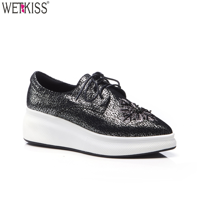 Las ventajas de llevar zapatos con cuña| BLOG VIDORRETA