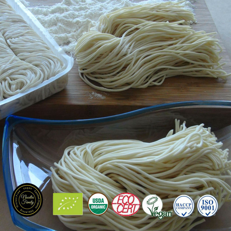 Японская лапша-рамен ручной работы