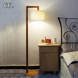 Lampada da Terra in <span class=keywords><strong>Legno</strong></span> Moderna Nordica per Arredamento Interno Lampada da Terra Classica a Treppiede Fatta a Mano per Hotel e Camera da Letto - Product Image 3