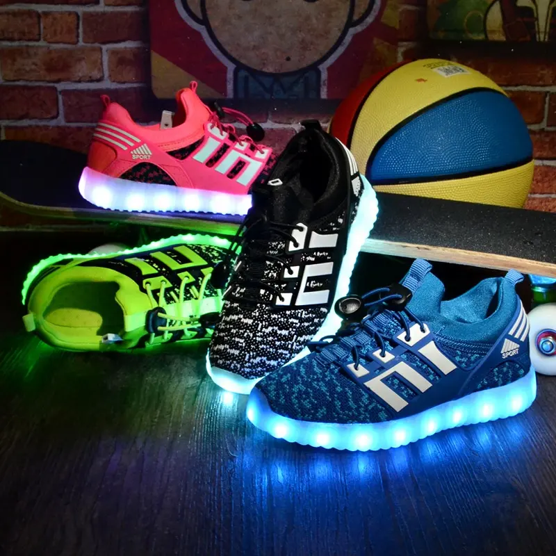 โรงงานขายส่งคุณภาพสูง USB LED เด็กรองเท้ารองเท้าเด็กเรืองแสงรองเท้า Unisex สำหรับโปรโมชั่น