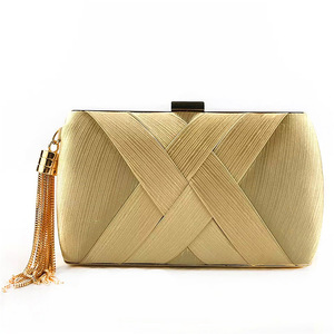 Borsa <span class=keywords><strong>da</strong></span> <span class=keywords><strong>sera</strong></span> <span class=keywords><strong>da</strong></span> <span class=keywords><strong>donna</strong></span> in raso con nappe alla moda, <span class=keywords><strong>pochette</strong></span> elegante <span class=keywords><strong>da</strong></span> cerimonia - Product Image 5