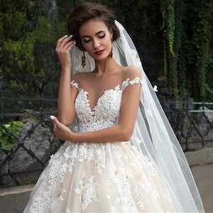 NE015 Abito <span class=keywords><strong>da</strong></span> <span class=keywords><strong>Sposa</strong></span> Stile Principessa Arabia Saudita <span class=keywords><strong>Turchia</strong></span>, Stile Libano, con Pizzo, Spalle Scoperte, Strascico a Cappella e Applicazioni - Product Image 3