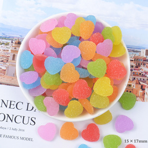 100 ชิ้นรูปหัวใจนุ่มลูกอมเรซิ่นแบน Cabochons เสน่ห์เมือกโทรศัพท์มือถือตกแต่งเปลือก