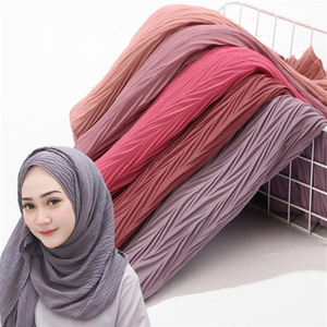 Hot Selling Popular Crumpled Plain Bubble Chiffon Hijab Scarf Malaysia Women Fashion Wrap Shawl